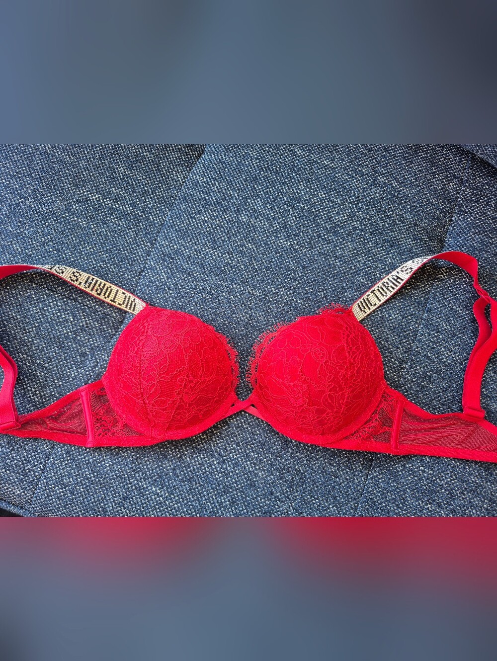 Victoria's Secret Red 2 Cups Push-Up Bra with Logo Straps